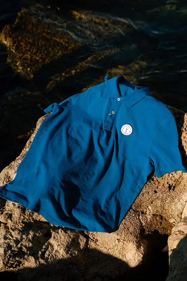 Le polo unisexe a la mer